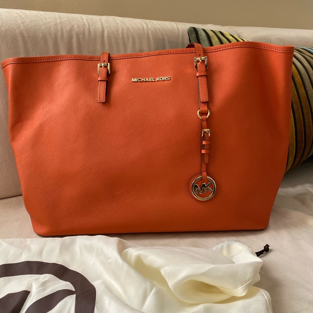 COPY - Michael Kors tote